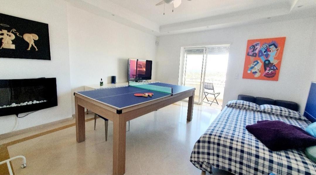 River View & Close To The Beach - Quarto Em Almada Exterior photo